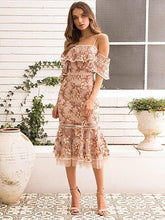 Load image into Gallery viewer, Rowena Lace Dress/ Rodeo Show - RRP $389
